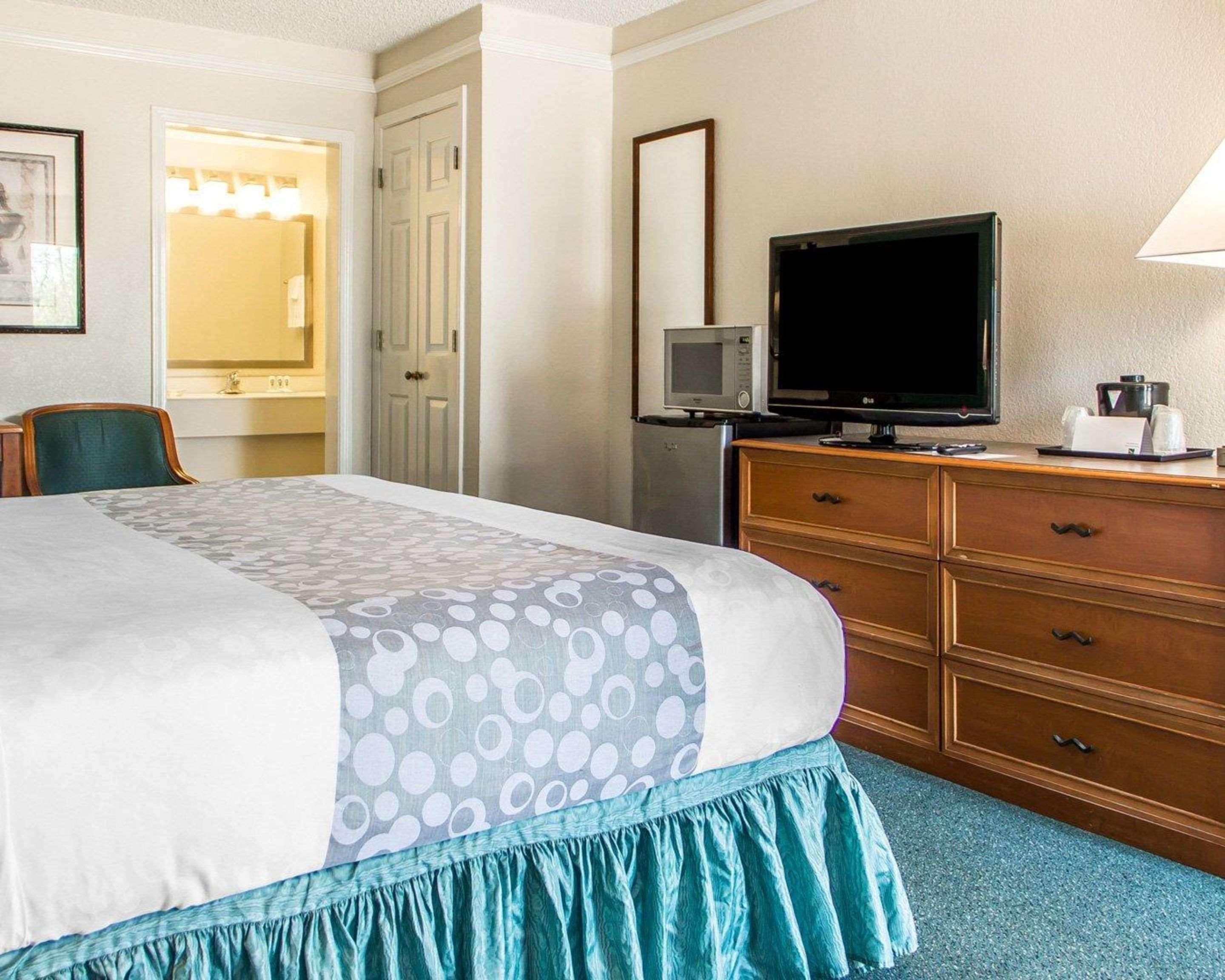 Quality Inn Tulsa Central Esterno foto