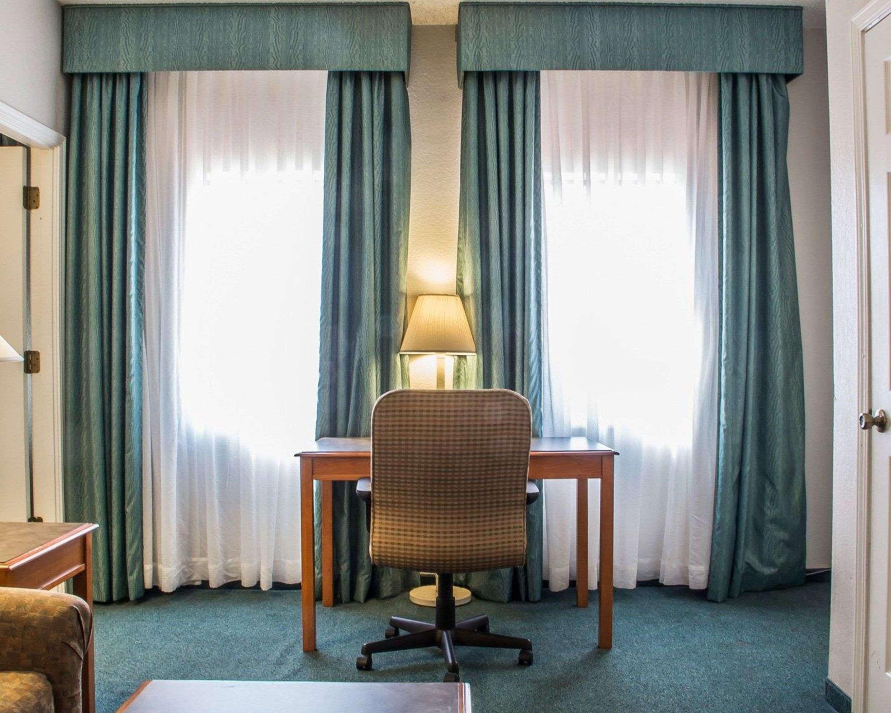 Quality Inn Tulsa Central Esterno foto