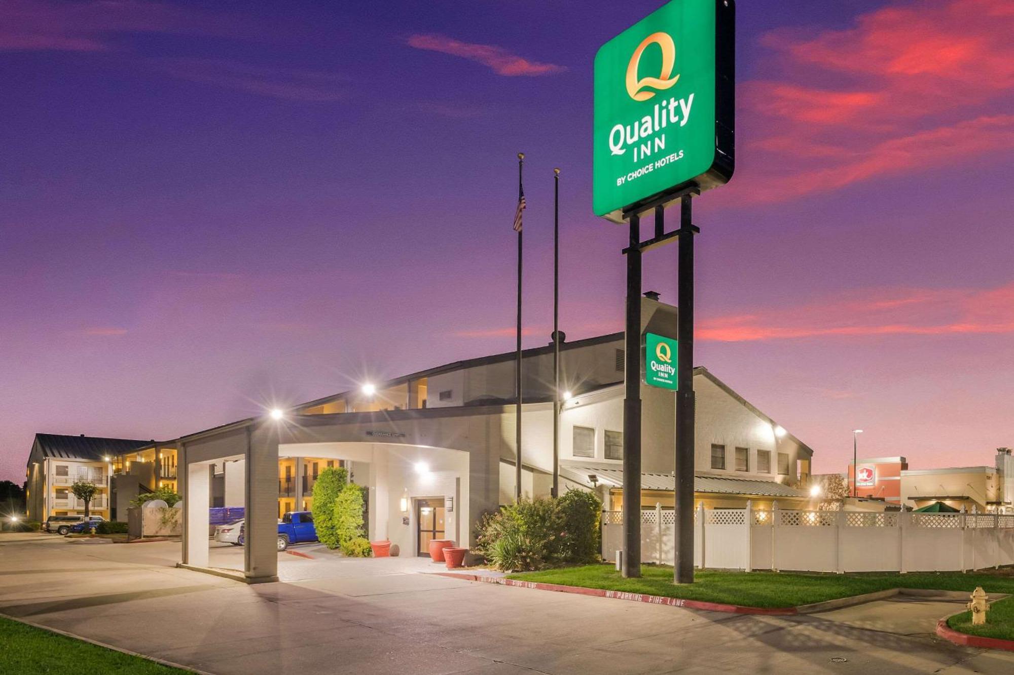 Quality Inn Tulsa Central Esterno foto