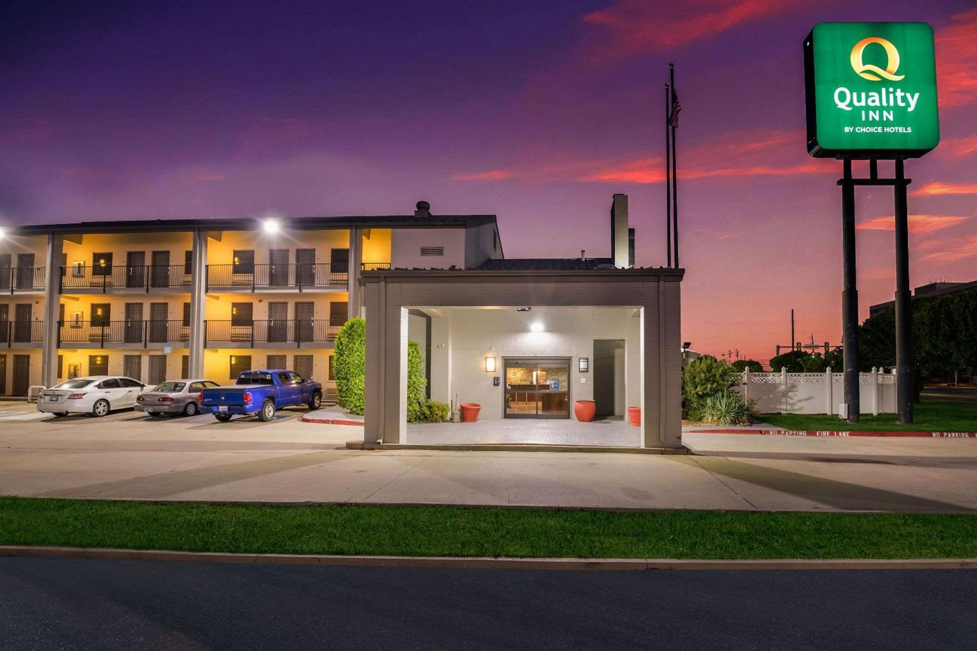 Quality Inn Tulsa Central Esterno foto