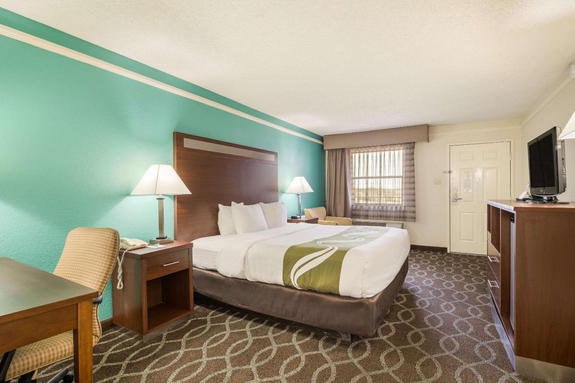 Quality Inn Tulsa Central Esterno foto